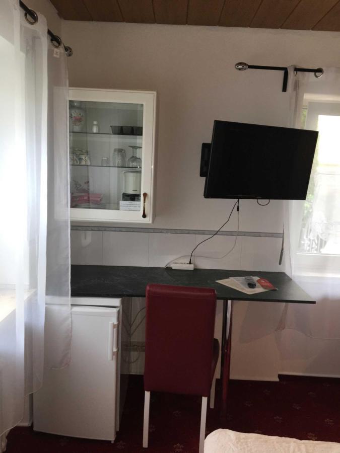 Gaestehaus Am Lindenweg 미르스부르크 외부 사진