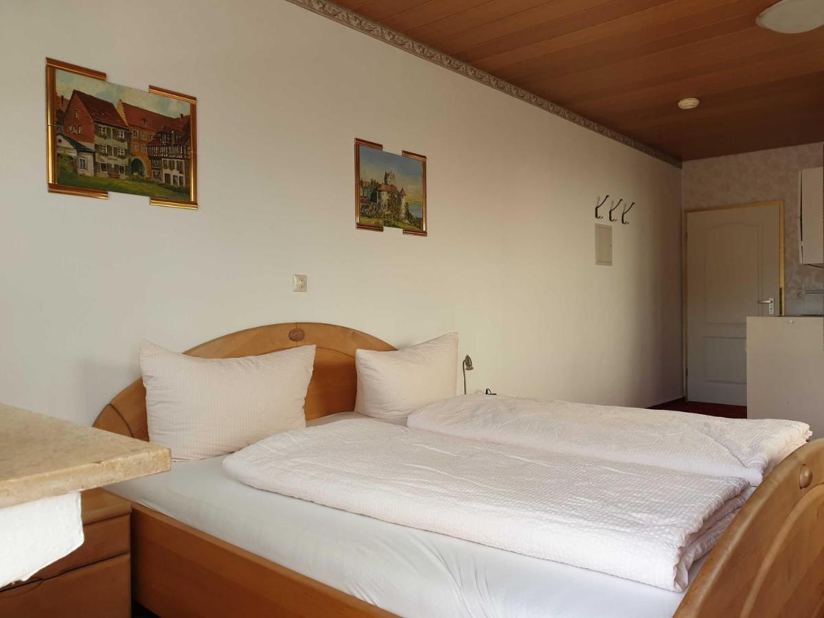 Gaestehaus Am Lindenweg 미르스부르크 외부 사진