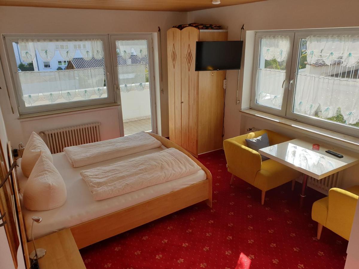Gaestehaus Am Lindenweg 미르스부르크 외부 사진