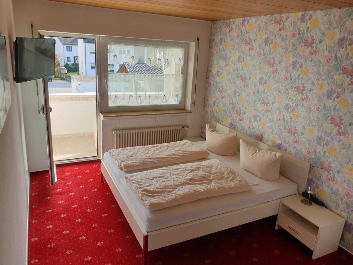 Gaestehaus Am Lindenweg 미르스부르크 외부 사진
