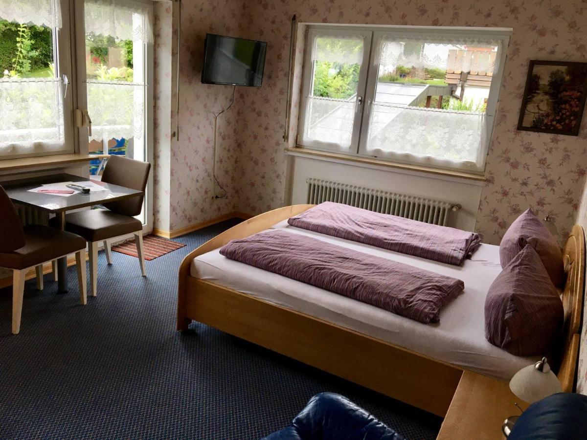 Gaestehaus Am Lindenweg 미르스부르크 외부 사진