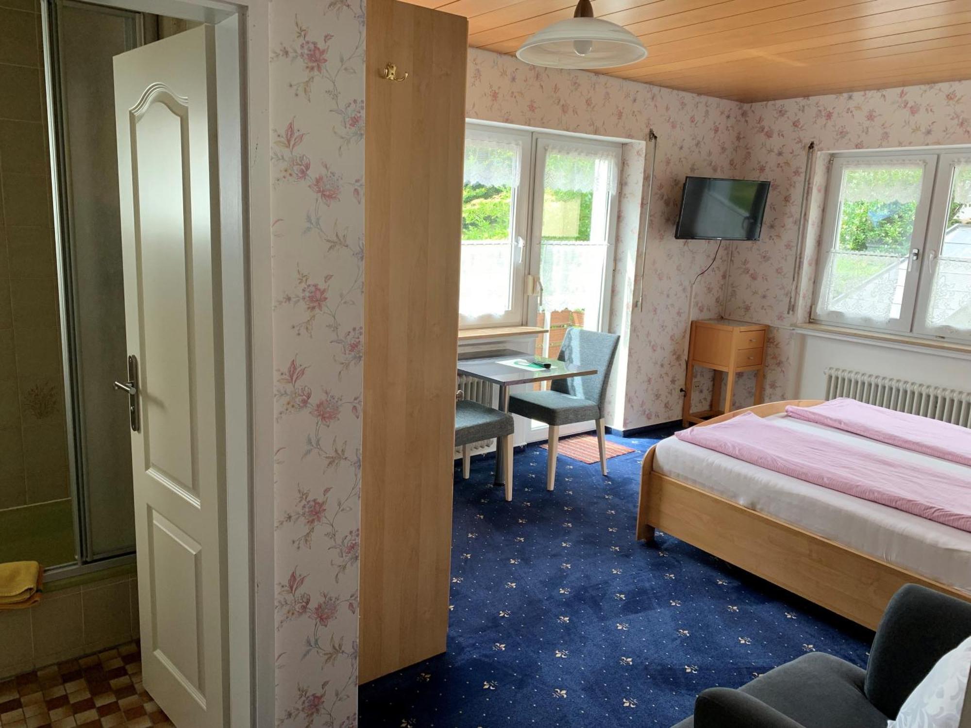 Gaestehaus Am Lindenweg 미르스부르크 외부 사진