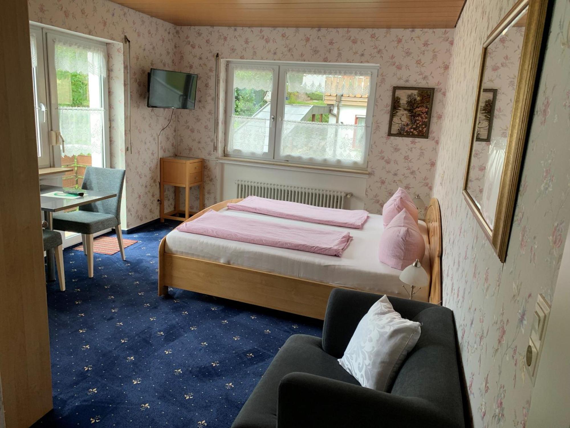 Gaestehaus Am Lindenweg 미르스부르크 외부 사진