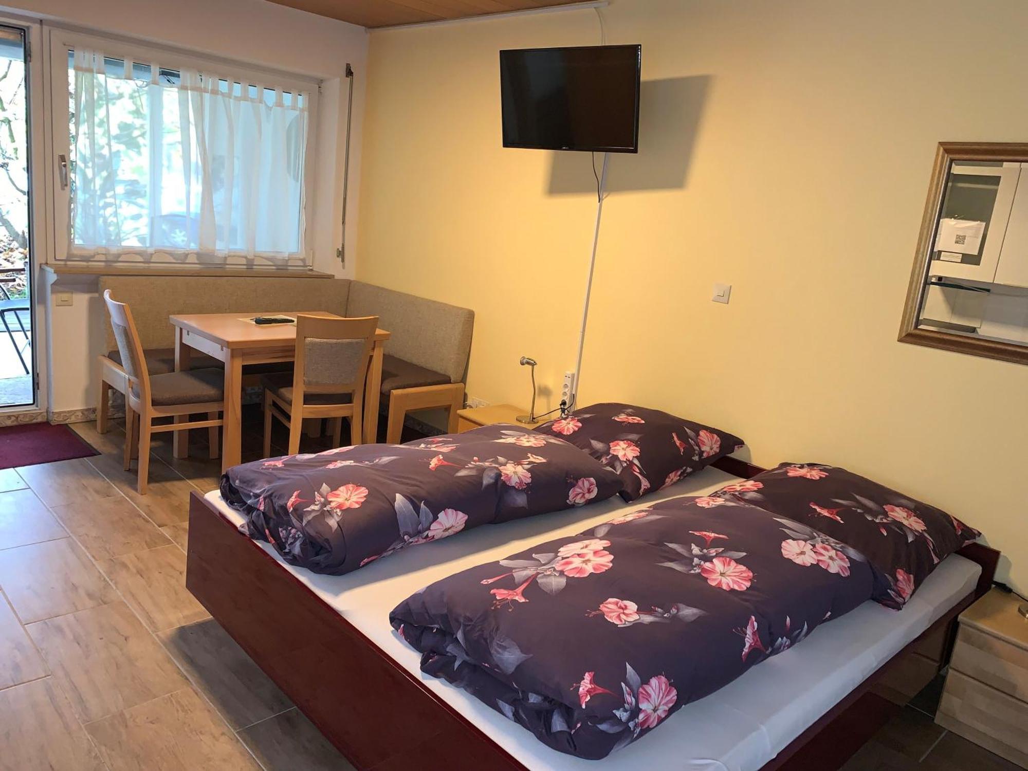 Gaestehaus Am Lindenweg 미르스부르크 외부 사진