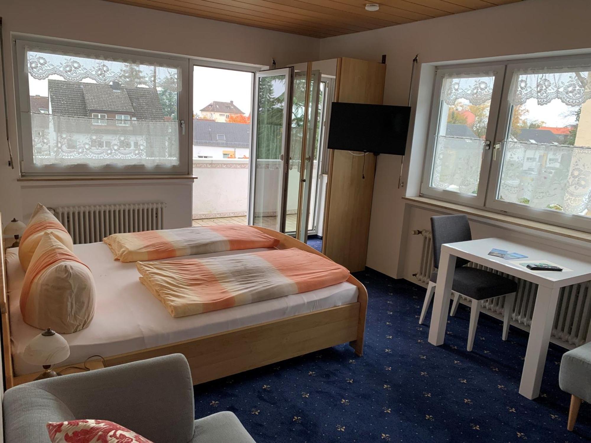 Gaestehaus Am Lindenweg 미르스부르크 외부 사진